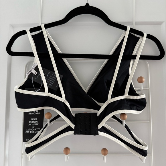Ciao Sea black & white crossover wrap bikini top - size Large (L) NWT - Picture 4 of 6
